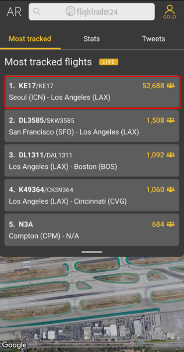 Xúc động khi chuyến bay chở linh cữu Chí Tài sang Mỹ được theo dõi ‘khủng’ ảnh 1