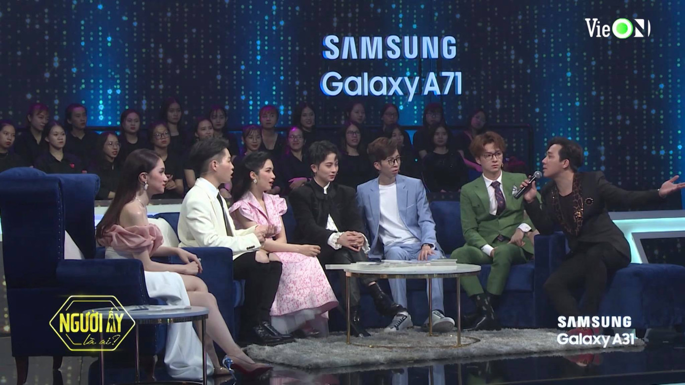 Hương Giang là nữ chính 'Người ấy là ai', chưa gì đã bị nghi vấn hẹn hò với CEO Singapore ảnh 2