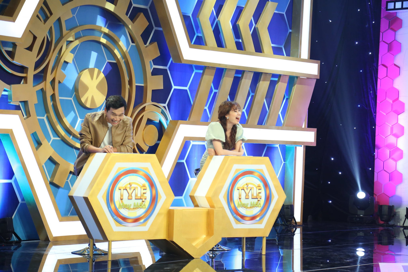 Xuân Nghị chia sẻ hay bị bạn gái hiểu lầm về thông tin trên mạng xã hội ảnh 4