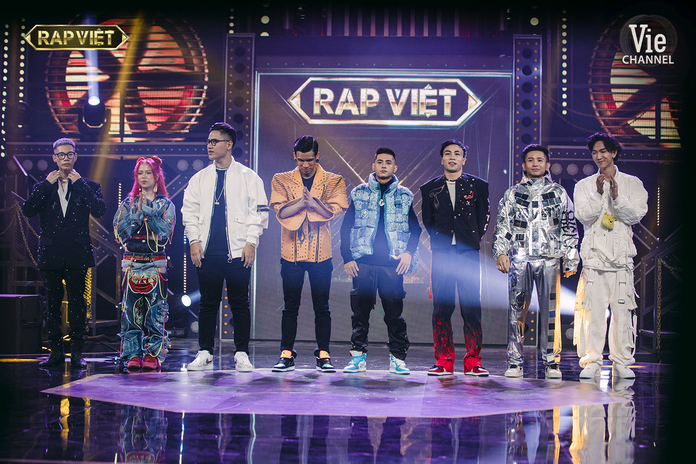 Hé lộ chung kết Rap Việt rực lửa, HLV mặc cực 'ngầu' và Binz vẫn 'một màu' ảnh 3