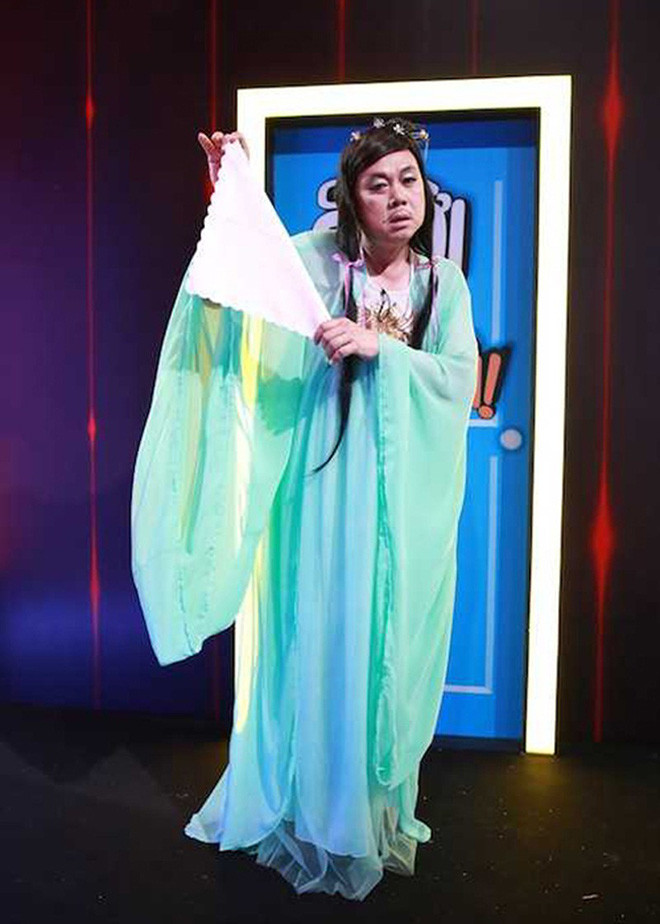 Màn giả gái của Chí Tài khiến Hoài Linh hoảng hồn ảnh 8