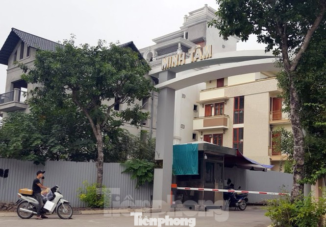 Cận cảnh nở rộ biệt thự, liền kề tại Hà Nội 'bóp méo' quy hoạch ảnh 6