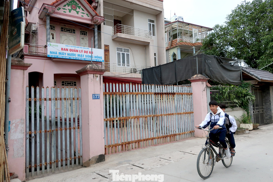 10 lao động làm việc trên công trường Nhà máy nước mặt sông Hồng ảnh 7