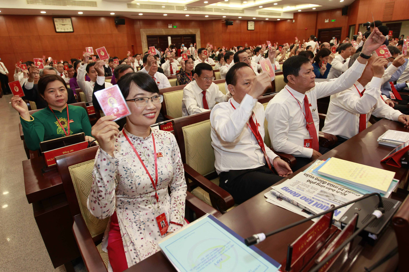 Hình ảnh phiên họp trù bị của Đại hội Đảng bộ TPHCM ảnh 7