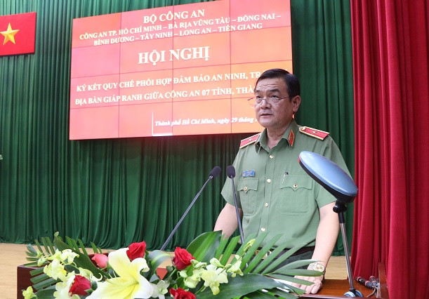 Tân Bí thư Thành uỷ TPHCM chỉ đạo hội nghị ký kết đảm bảo an ninh trật tự 7 tỉnh thành ảnh 3