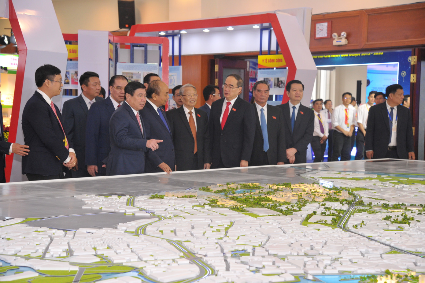 Hình ảnh lãnh đạo Đảng, Nhà nước dự Đại hội Đảng bộ TPHCM ảnh 4