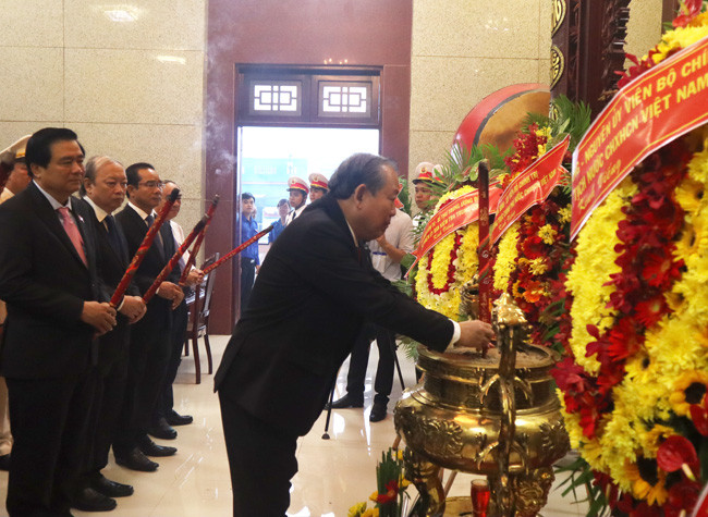 Phó Thủ tướng Thường trực Trương Hòa Bình dự Đại hội Đảng bộ Long An ảnh 1