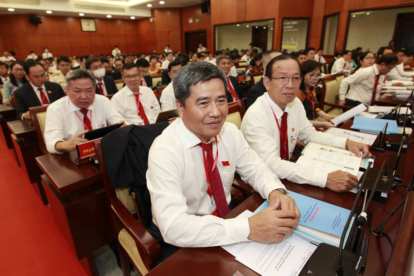 Hình ảnh phiên họp trù bị của Đại hội Đảng bộ TPHCM ảnh 13