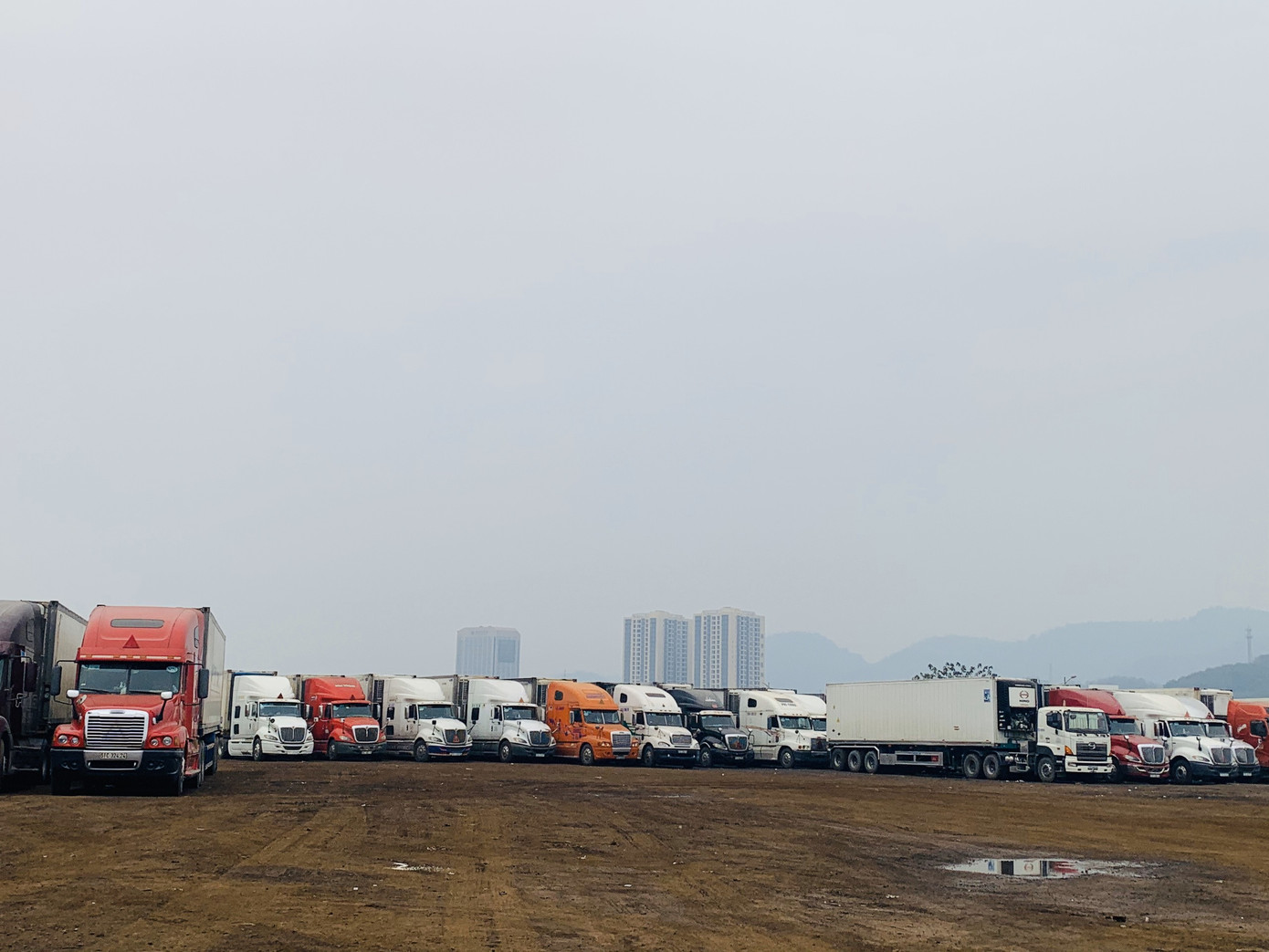 Cách ly dịch Covid-19, lái xe tố bị thu tiền triệu phí trông xe ảnh 1