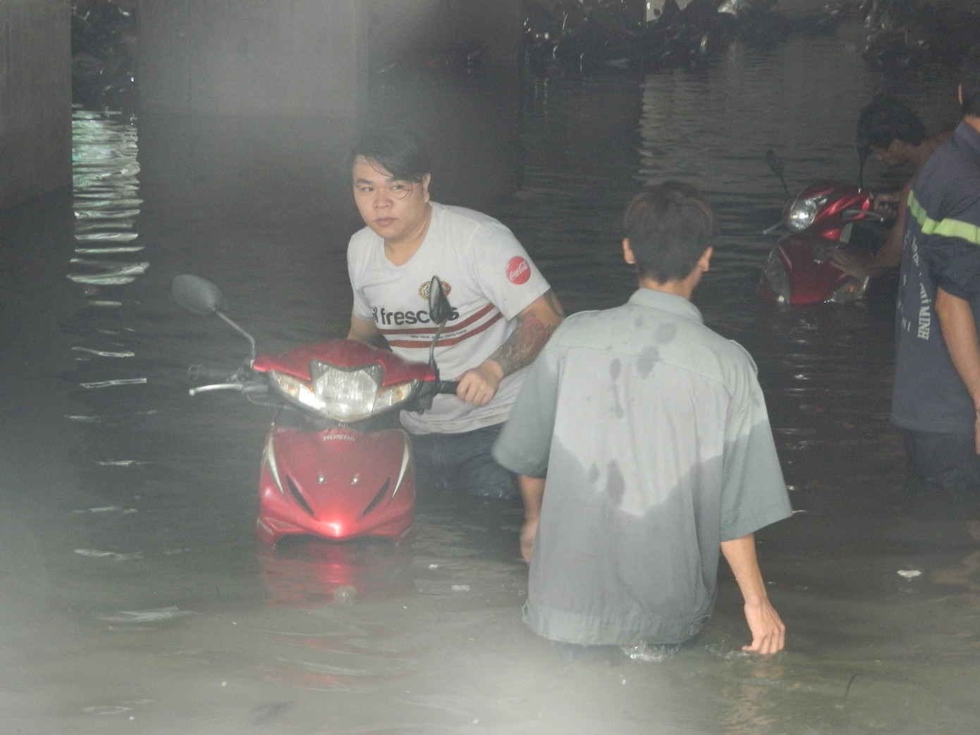 TPHCM cảnh báo nguy cơ ngập nặng trong những ngày tới ảnh 1