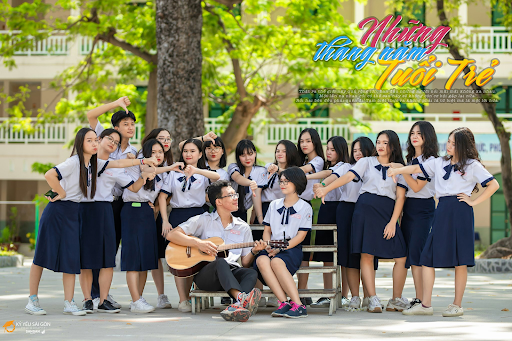 Teen 12 THPT Lê Quý Đôn (TP.HCM) hóa thân thành "Cô Ba Sài Gòn" trong bộ ảnh kỷ yếu ảnh 2