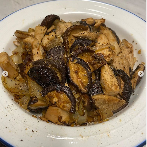 Hết làm “fan cứng” hội “Nghiện Nhà”, sao Việt “điền đơn” gia nhập nhóm “Yêu Bếp“ ảnh 2