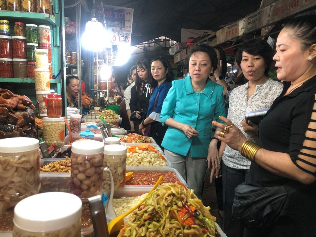 Thịt heo hạ nhiệt vẫn “ế” chỏng chơ ảnh 9