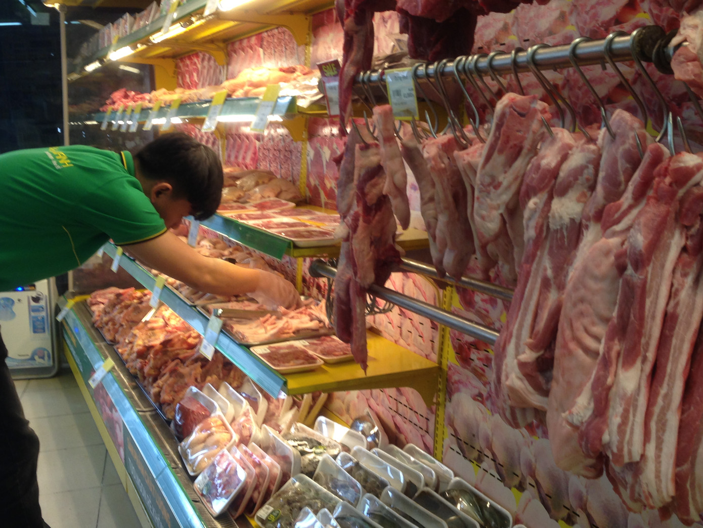 Heo bình ổn lại bất ngờ tăng giá ảnh 1