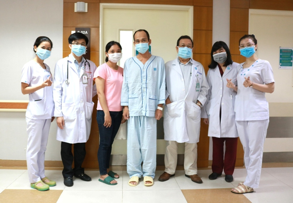 Nhờ quả thận của chị ruột, người em trai thoát cửa tử thần ảnh 2