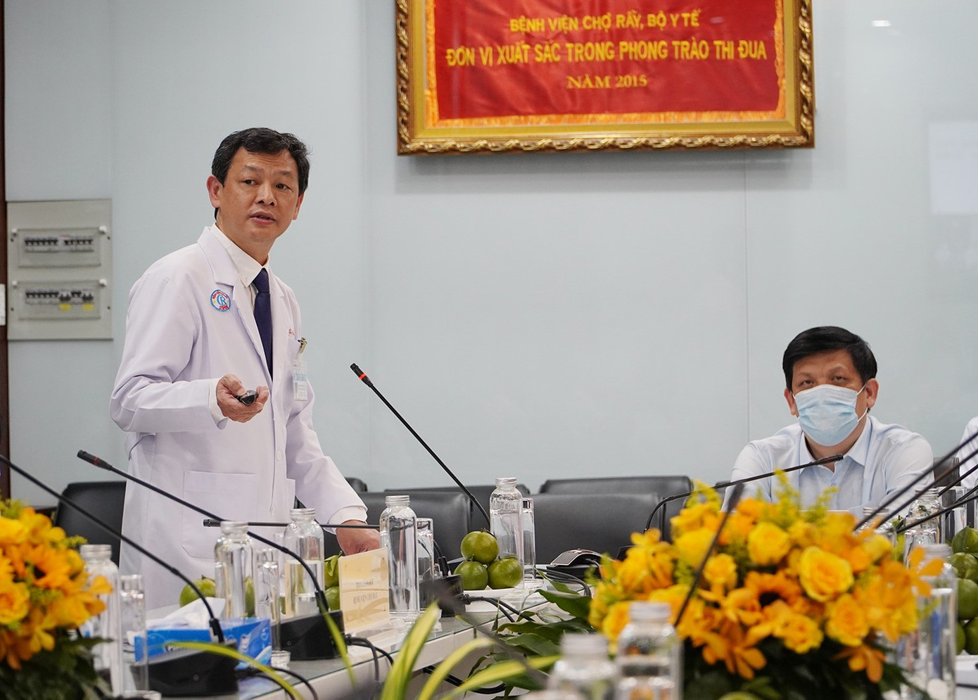 Bộ trưởng Nguyễn Thanh Long: Bệnh viện Chợ Rẫy có nhiều dấu ấn quan trọng ảnh 1