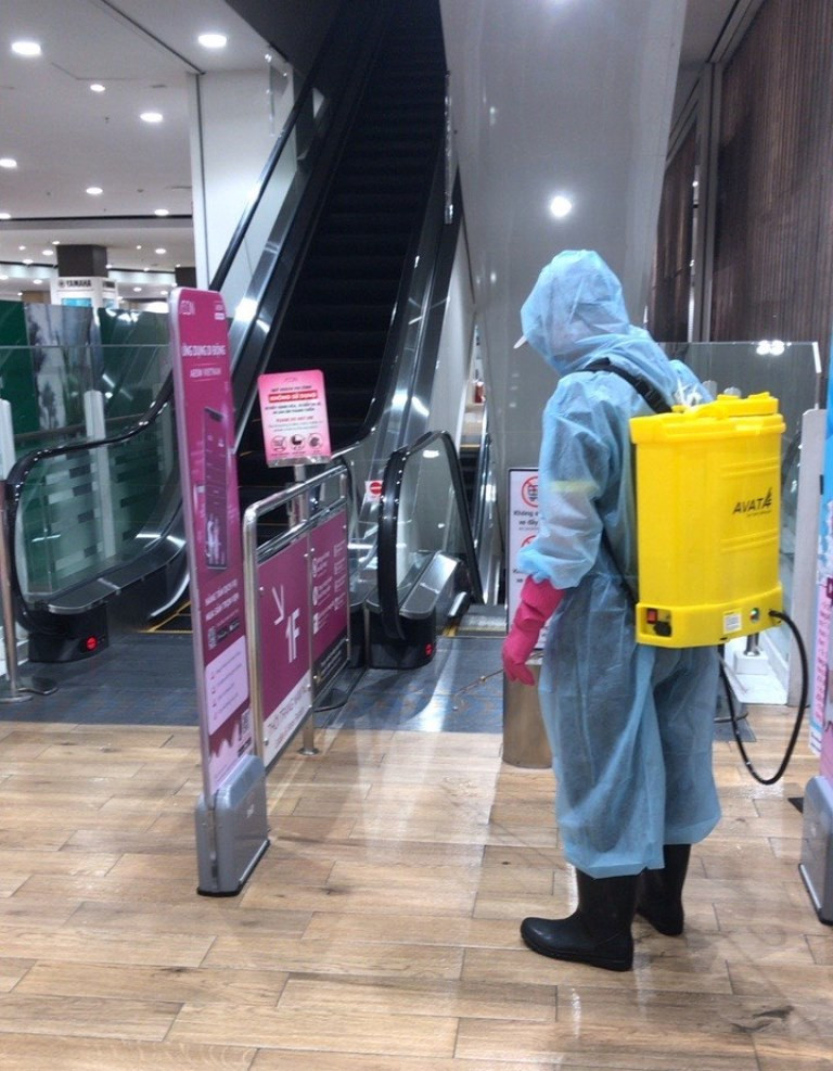 TPHCM: Khẩn cấp tìm người đã đến cửa hàng Mắt Việt trong Aeon Bình Tân ảnh 2