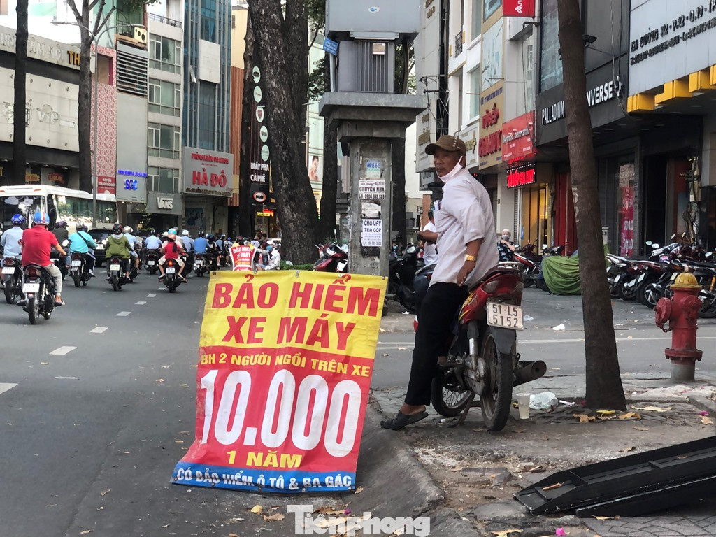 Rồng rắn mua bảo hiểm, dân kinh doanh dạo 'hốt bạc' ảnh 7