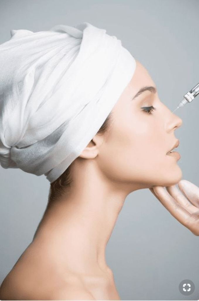 Mặt 'nở hoa' khi tiêm tế bào gốc ảnh 1