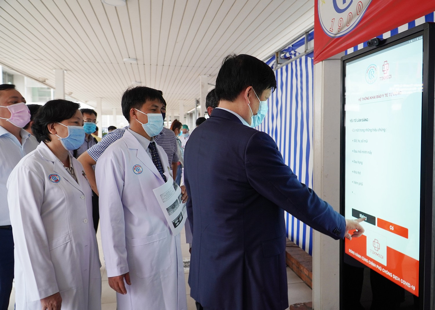 Bộ trưởng Nguyễn Thanh Long: Bệnh viện Chợ Rẫy có nhiều dấu ấn quan trọng ảnh 2