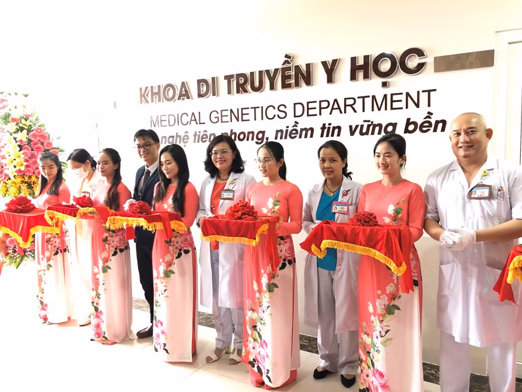 Lập khoa Nhũ, khoa Di truyền y học ở bệnh viện phụ sản ảnh 1