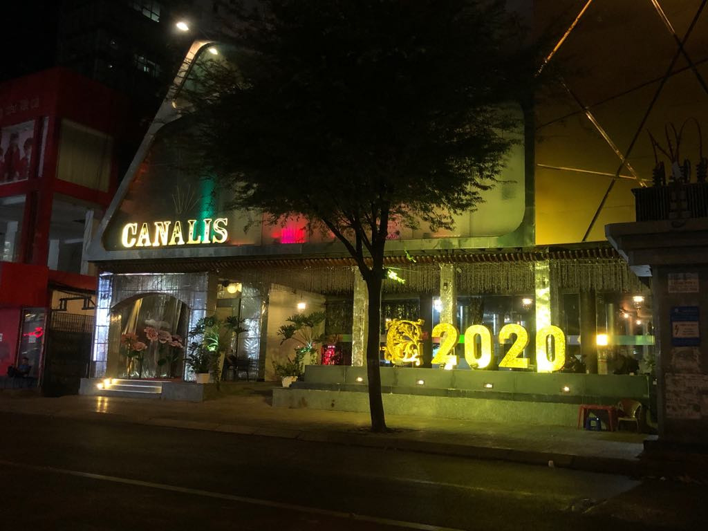 TPHCM tạm ngưng hoạt động các tụ điểm ăn uống, giải trí ảnh 1