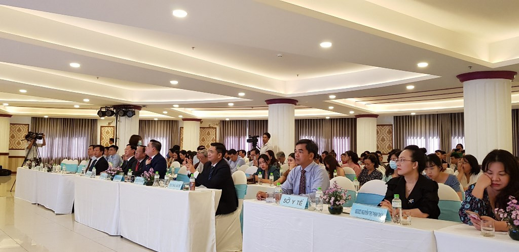 Nhiều người nhiễm bệnh về da do nuôi thú cưng ảnh 1