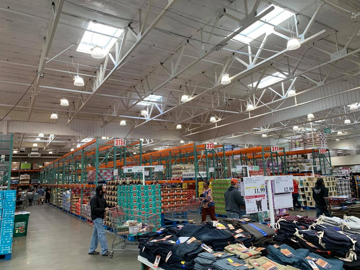 Đi chợ ở Mỹ thời Covid-19, chật vật tìm mua giấy vệ sinh, sữa, trứng.. ảnh 12