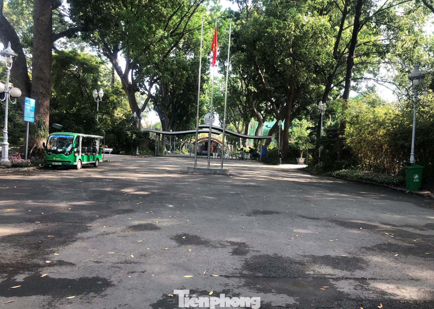 Sợ corona, nhiều điểm tham quan ở Sài Gòn ‘vắng như chùa bà đanh’ ảnh 11