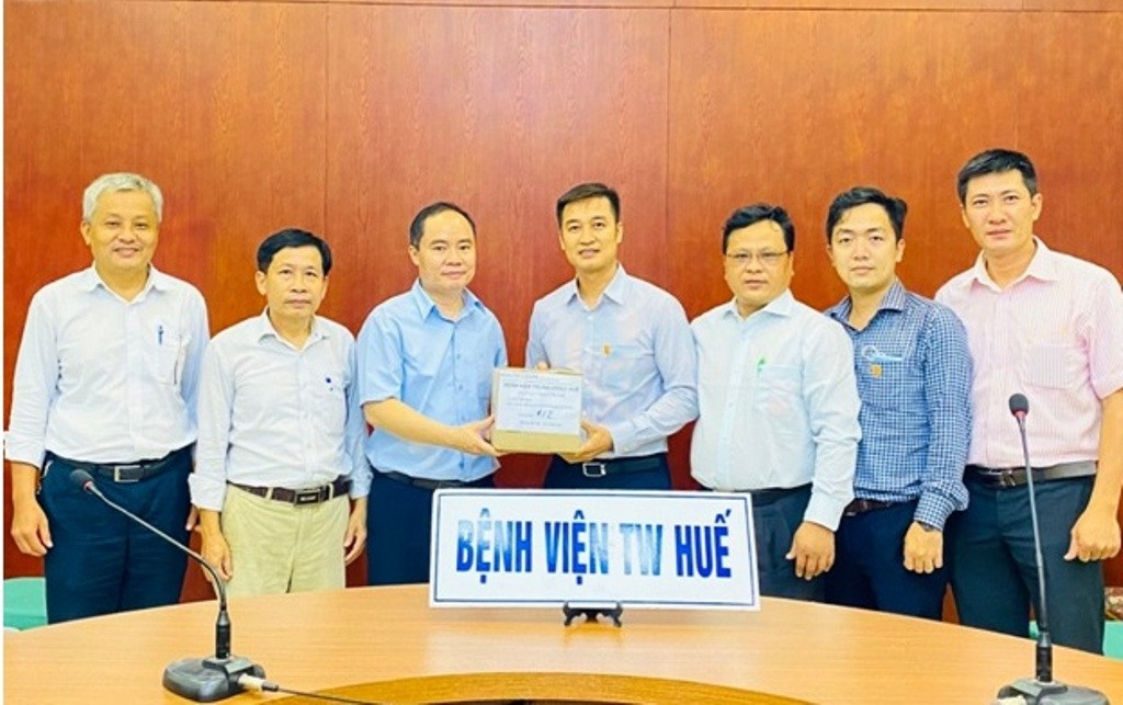 Công ty GONSA tặng thuốc điều trị COVID-19 cho bệnh viện ở Quảng Nam và Huế ảnh 2