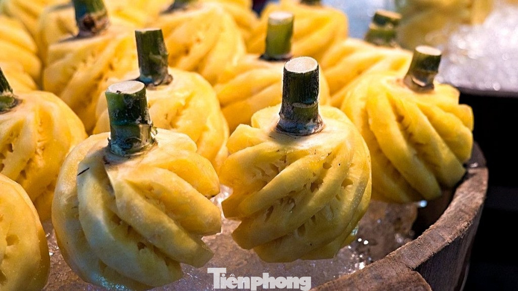 Thơm mini Thái Lan 'xuống đường', giá 120.000 đồng/kg ảnh 3