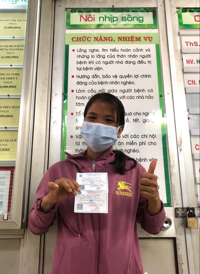 Người đàn ông bị rắn hổ chúa cắn đã có thể tự thở ảnh 2