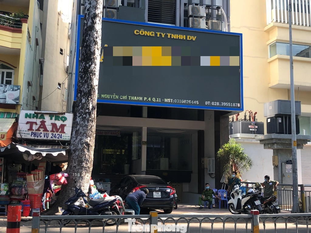 Đường đi của 2 ca nghi nhiễm COVID-19 tại TPHCM ảnh 2