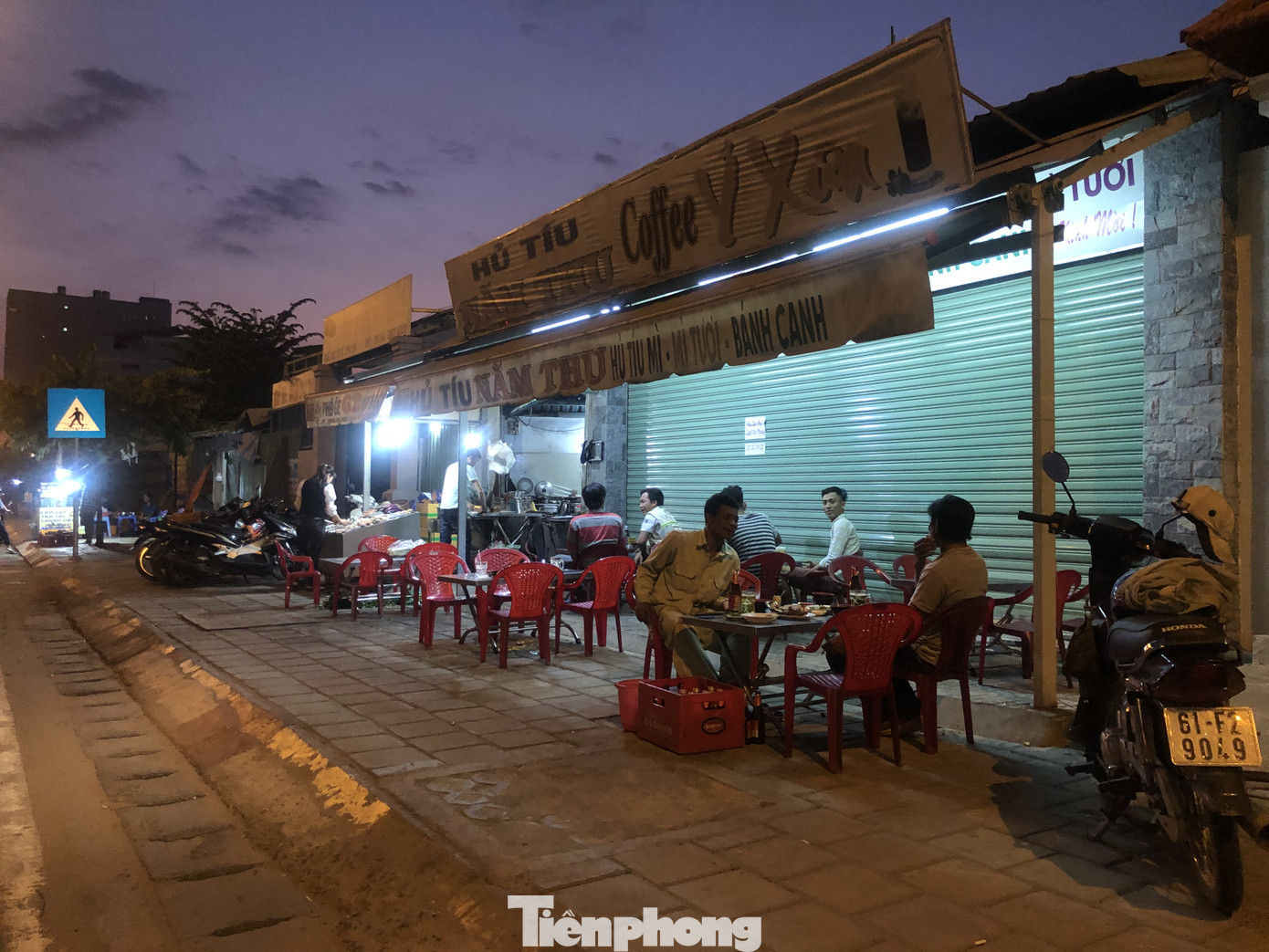 Quán ăn, tiệm trà sữa tung đủ 'chiêu' né lệnh đóng cửa ảnh 11