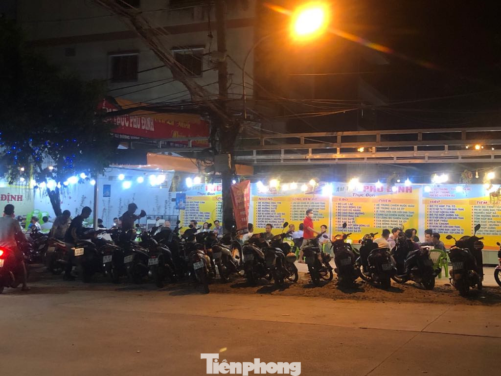 Quán ăn, tiệm trà sữa tung đủ 'chiêu' né lệnh đóng cửa ảnh 13