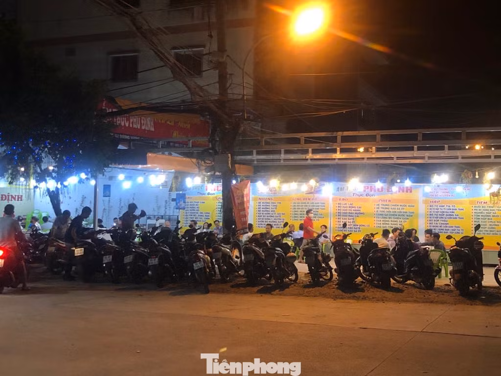 Quán ăn, tiệm trà sữa tung đủ 'chiêu' né lệnh đóng cửa ảnh 13