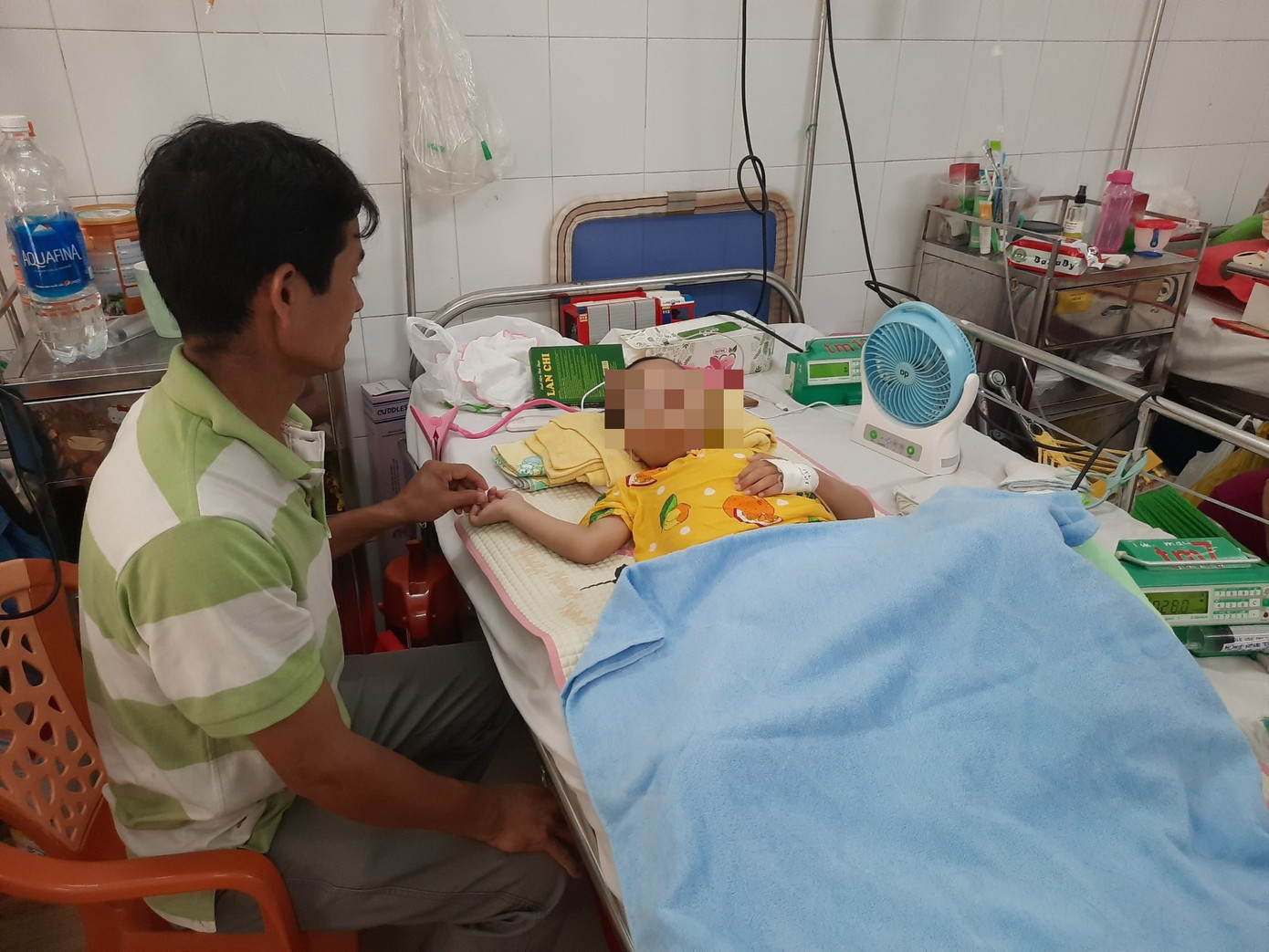 Gia đình tuyệt vọng xin đưa về, bác sĩ quyết giành giựt sự sống từ tay “tử thần“ ảnh 2