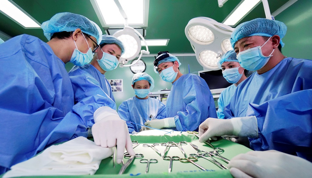 Trả lại cuộc sống bình thường cho chàng trai 'mặt quỷ' ảnh 4