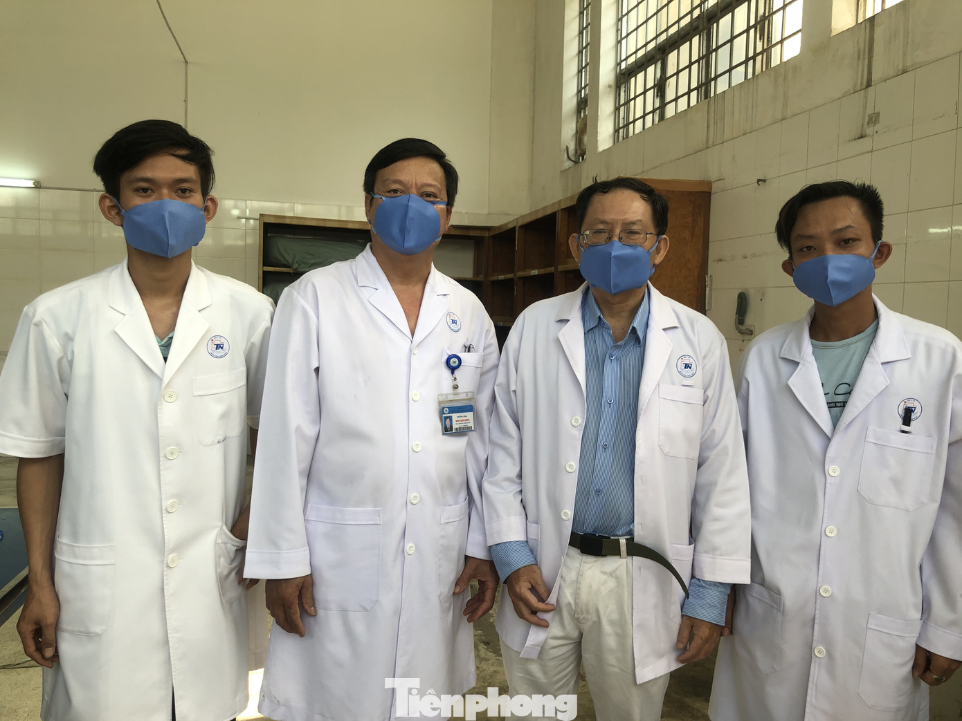 Khẩu trang 'độc lạ' của bác sĩ bệnh viện Thống Nhất ảnh 18