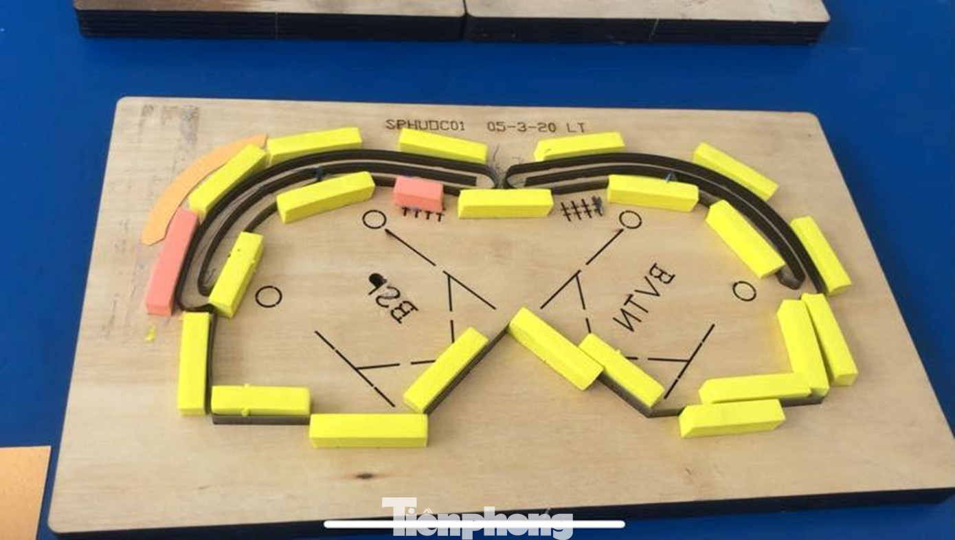 Khẩu trang 'độc lạ' của bác sĩ bệnh viện Thống Nhất ảnh 3