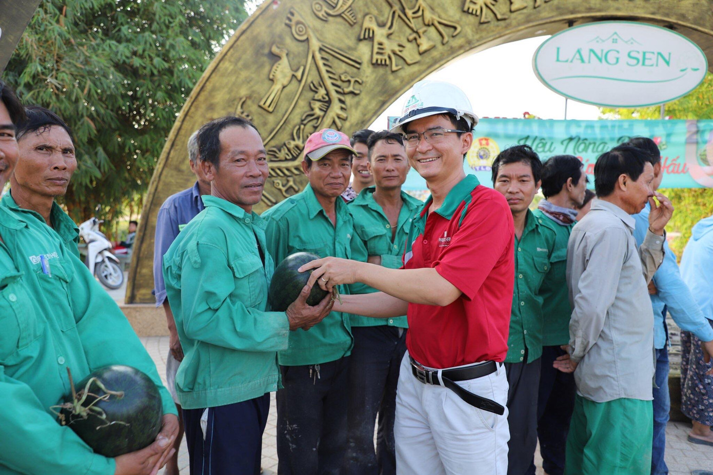 Tiêu thụ 20 tấn dưa hấu cho nông dân tỉnh Gia Lai ảnh 2