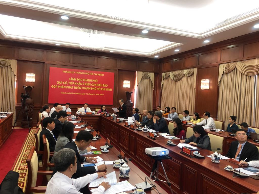 Nhà cao tầng không phải là thủ phạm gây kẹt xe, ngập nước ở TPHCM? ảnh 1