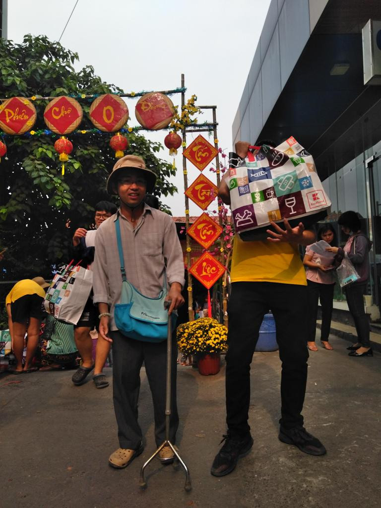 Ấm lòng phiên chợ 0 đồng cho bệnh nhân ảnh 9