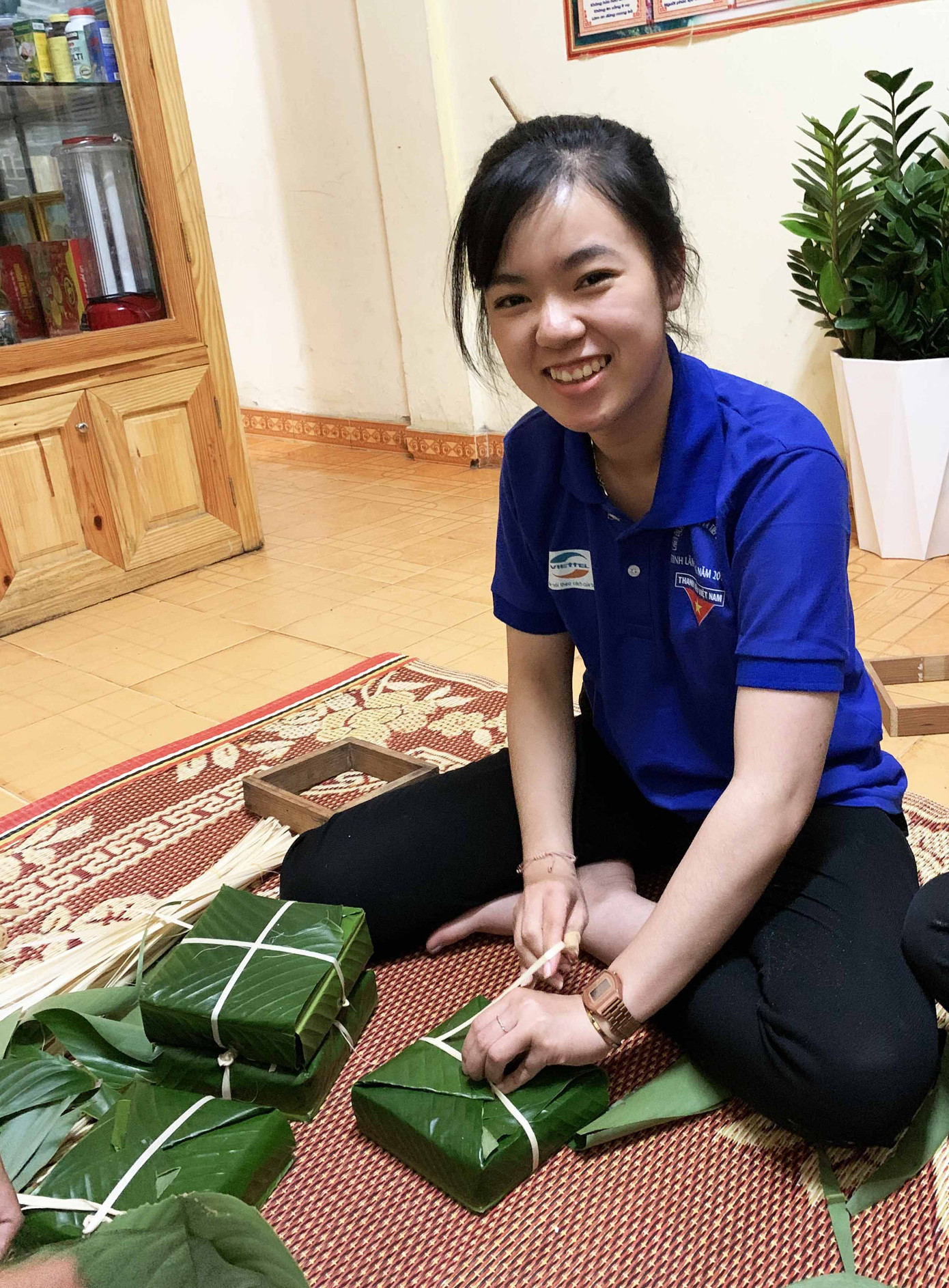 1.000 bánh chưng của giới trẻ Đà Lạt vượt lũ đến miền Trung ảnh 4