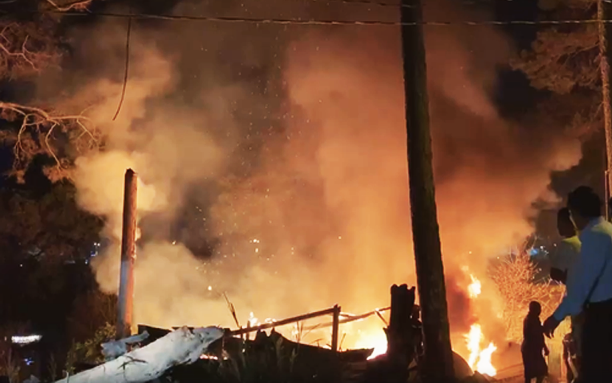 Liên tiếp 2 vụ cháy nhà và xưởng gỗ dưới tán rừng thông Đà Lạt ảnh 3