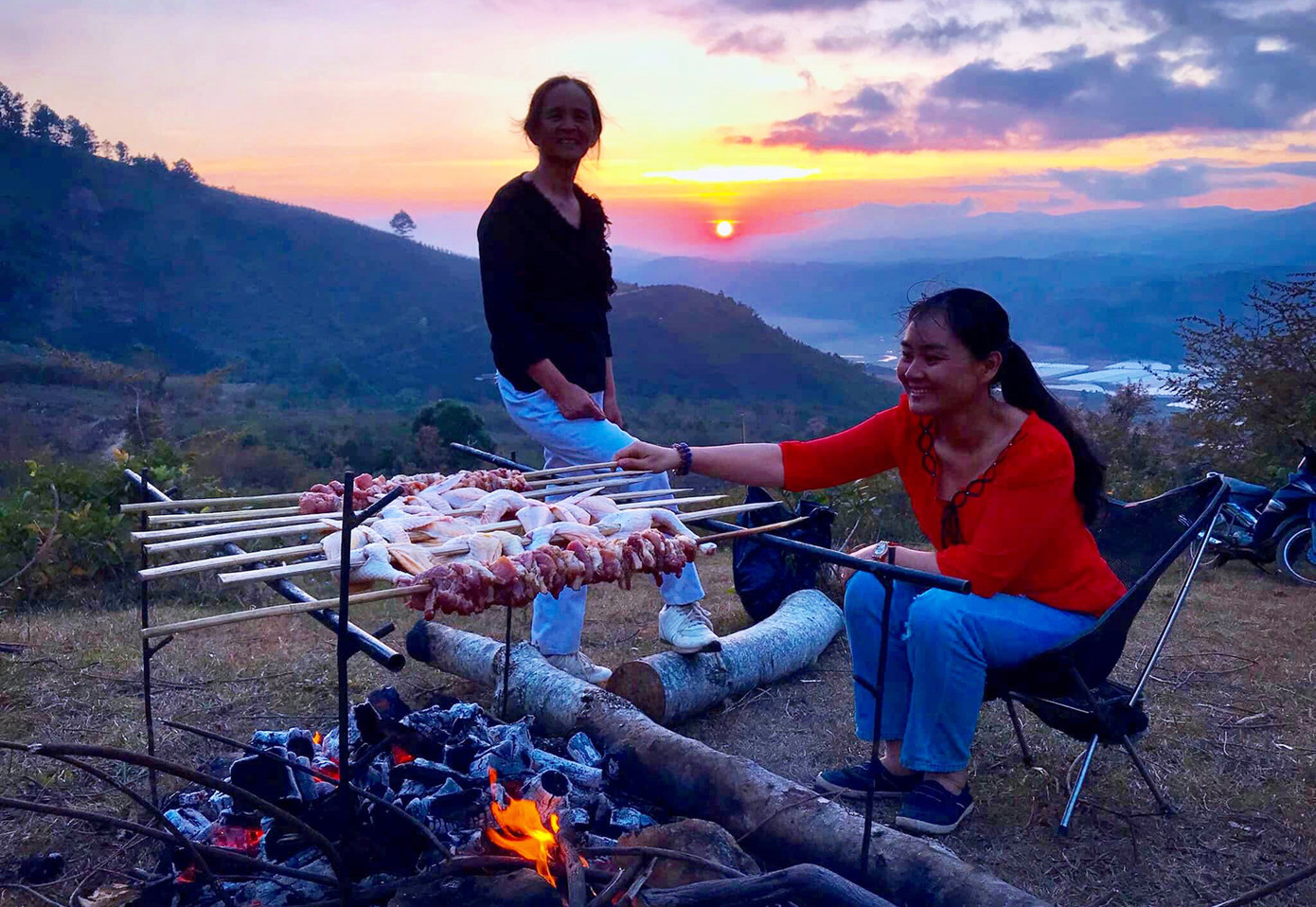 Ngừng trekking cung đường đẹp nhất Việt Nam ảnh 2