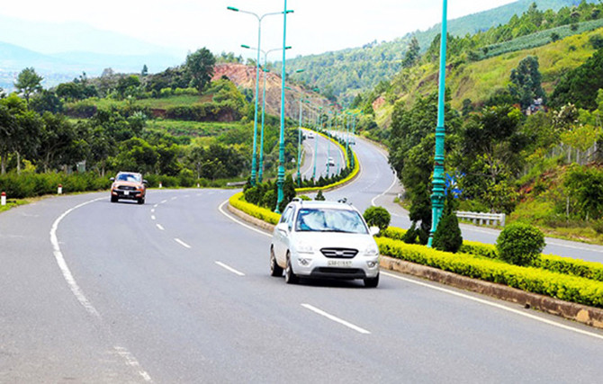 Khởi động dự án cao tốc để rút ngắn thời gian lên Đà Lạt ảnh 1