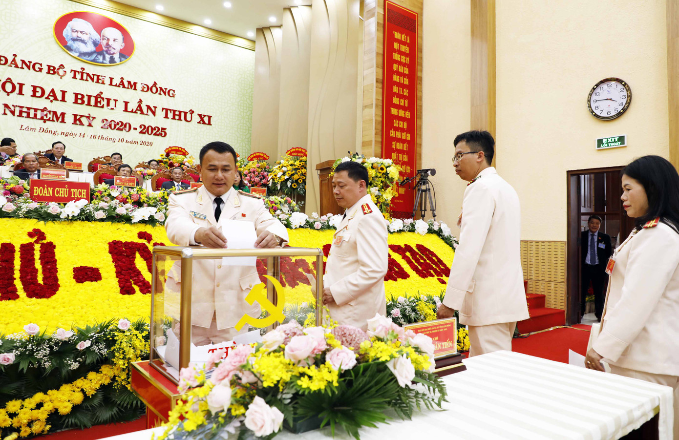 Cựu Bí thư tỉnh Đoàn được bầu làm Bí thư Tỉnh ủy Lâm Đồng ảnh 2