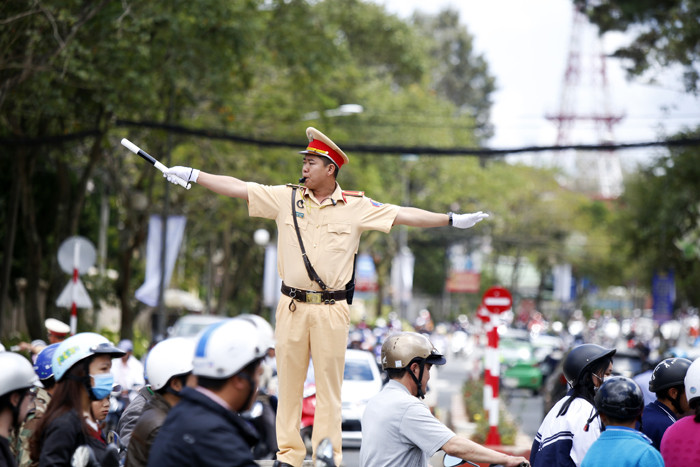 Đà Lạt sẽ lắp đèn xanh đèn đỏ ở 6 điểm ùn tắc nghiêm trọng ảnh 2