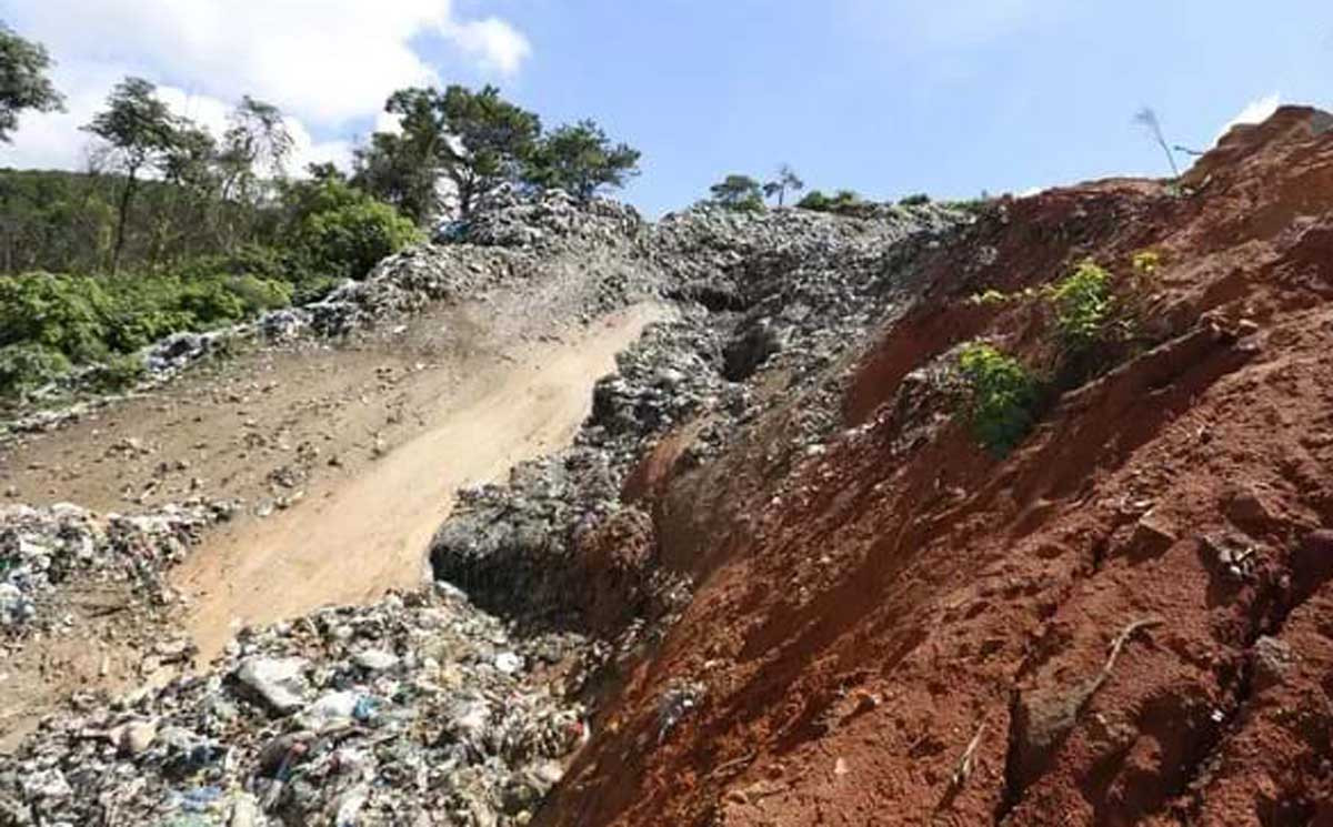 Núi rác ở Đà Lạt sạt lở hàng trăm tấn, mùi hôi thối bao phủ khắp nơi ảnh 1